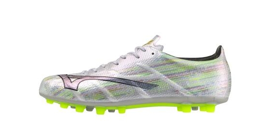 Mizuno Norge: Fra fotballbanen til hverdagen